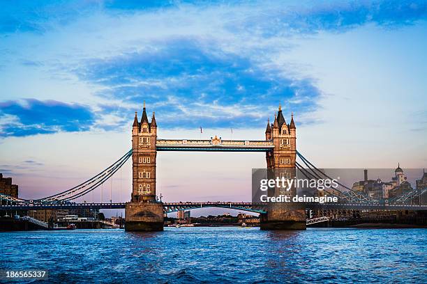 london tower bridge - tower bridge stock-fotos und bilder