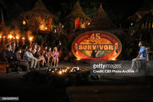 "Living the Survivor Dream" The remaining five castaways must stack up a win in the immunity challenge to secure a spot in the final four. Then, one...