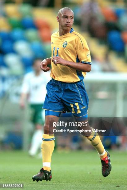 June 15: Henrik Larsson of Sweden running during the UEFA Euro 2004 match between Sweden and Bulgaria at Jose Alvalade Stadium on June 15, 2004 in...