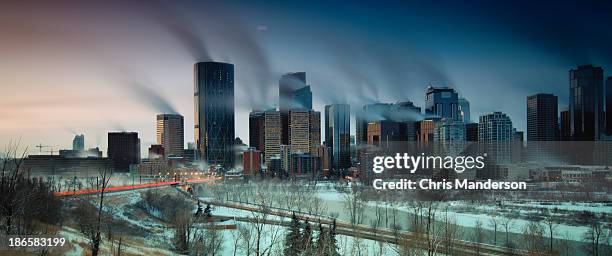 downtown calgary, -32 degrees - calgary bridge stock pictures, royalty-free photos & images