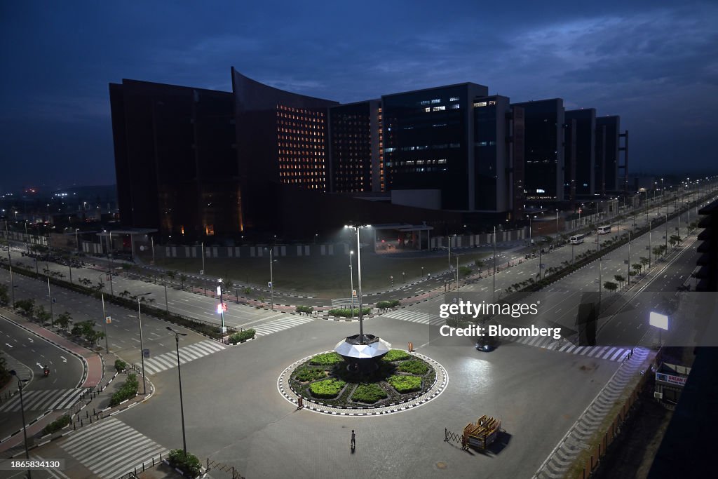 Inside the Surat Diamond Bourse