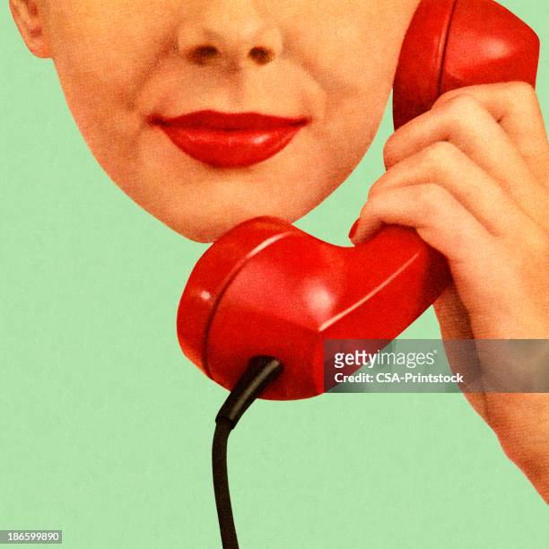 illustrazioni stock, clip art, cartoni animati e icone di tendenza di donna con telefono rosso al suo orecchio - vecchio stile