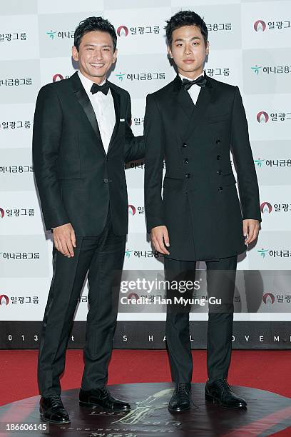 South Korean actors Hwang Jung-Min and Park Jung-Min attend the 50th Daejong Film Awards at KBS Hall on November 1, 2013 in Seoul, South Korea.