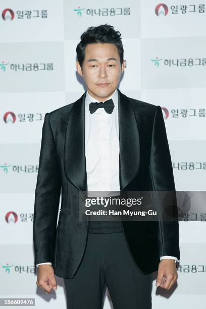 South Korean actor Park Sung-Woong attends the 50th Daejong Film Awards at KBS Hall on November 1, 2013 in Seoul, South Korea.