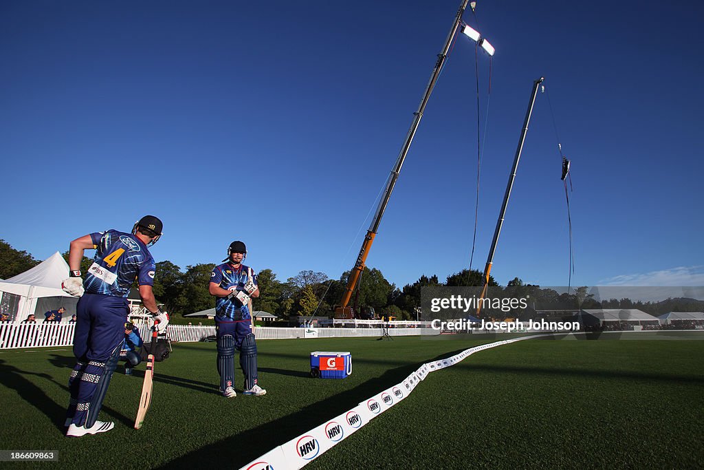 Hagley Oval Hosts Beginning Of 2013/14 HRV Twenty20 Season