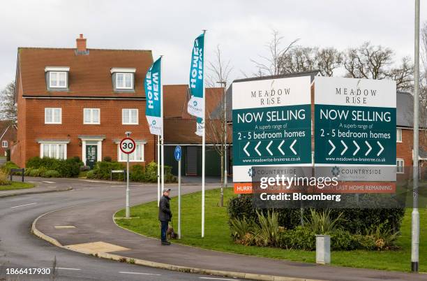 House Development Sign Image 1,607 New Housing Development Sign Stock Photos, High-Res Pictures, and ...