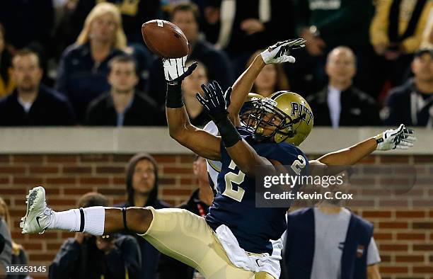 Waun Williams of the Pittsburgh Panthers nearly intercepts a pass intended for Darren Waller of the Georgia Tech Yellow Jackets at Bobby Dodd Stadium...