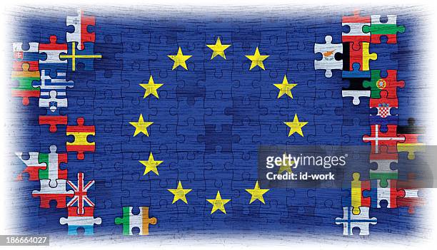 ilustrações, clipart, desenhos animados e ícones de bandeira da união europeia com jigsaws - romênia