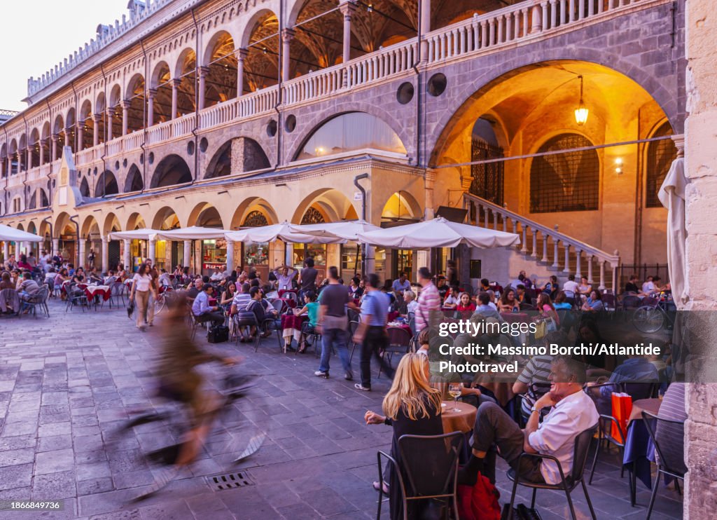 People in Piazza (square) delle Erbe