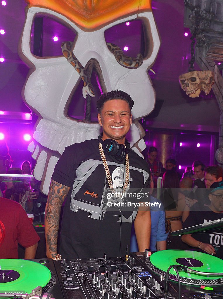 DJ Pauly D At HAZE Nightclub At ARIA In Las Vegas