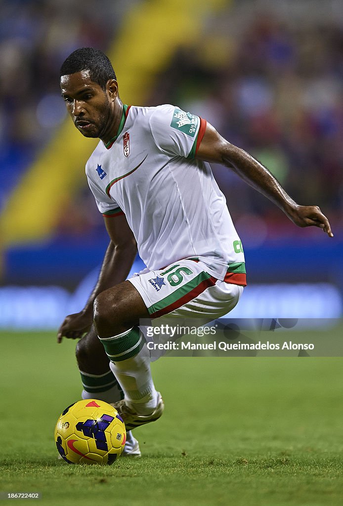 Levante UD v Granada CF - La Liga