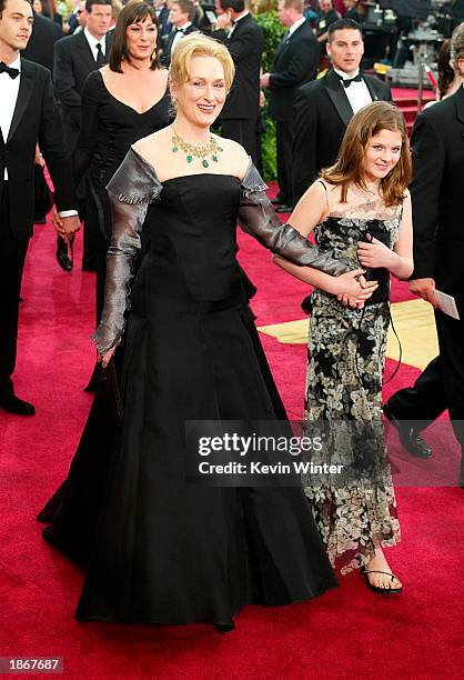 Actress Meryl Streep and family attend the 75th Annual Academy Awards at the Kodak Theater on March 23, 2003 in Hollywood, California.