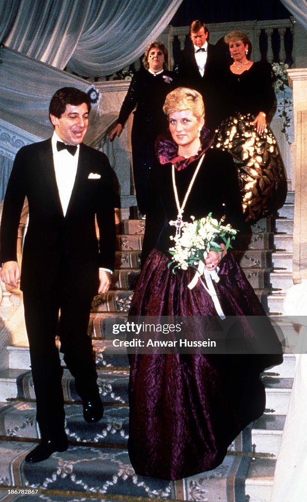 Anwar Hussein Collection