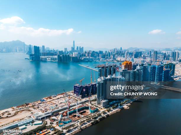 香港・九龍の凱徳開発区のドローン撮影 - drone city building day ストックフォトと画像