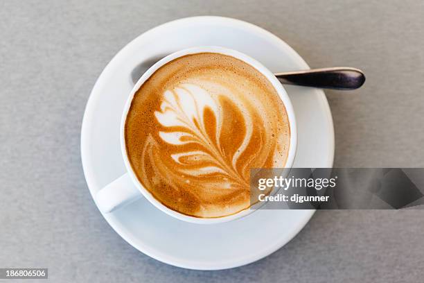 flat white kaffee - tea cup stock-fotos und bilder