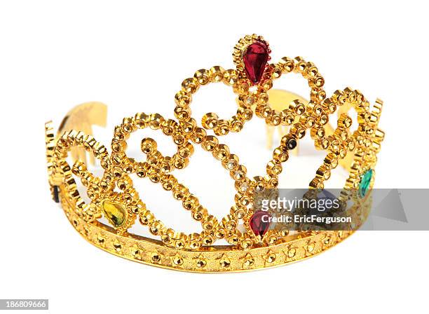 gestell aus goldenem kunststoff-party diadem auf weiß - tiara stock-fotos und bilder