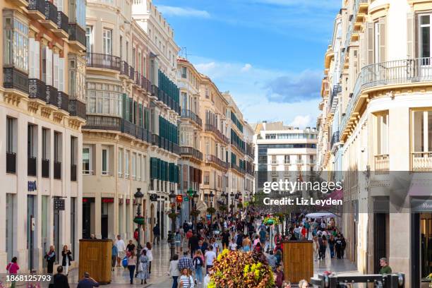 calle marqués de larios, in málaga city centre, spain - calle urbana imagens e fotografias de stock