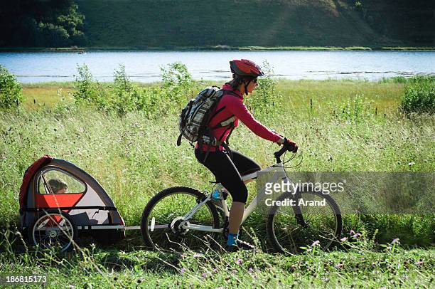 ciclismo - vehicle trailer foto e immagini stock