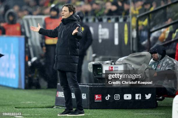 Head coach Edin Terzic of Dortmund reacts during the Bundesliga match between Borussia Dortmund and 1. FSV Mainz 05 at Signal Iduna Park on December...