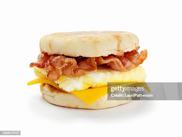 bacon and egg breakfast sandwich - bacon sandwich stock pictures, royalty-free photos & images