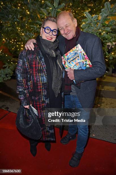 Leonard Lansink and Maren Muntenbeck during the 19th Christmas Circus " premiere at Tempodrom on December 22, 2023 in Berlin, Germany.
