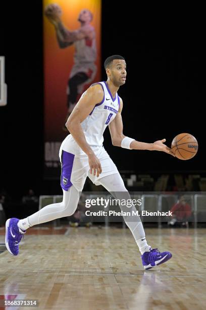 Skal Labissiere of the Stockton Kings passes the ball during the game against the Windy City Bulls during the 2023 G League Winter Showcase on...