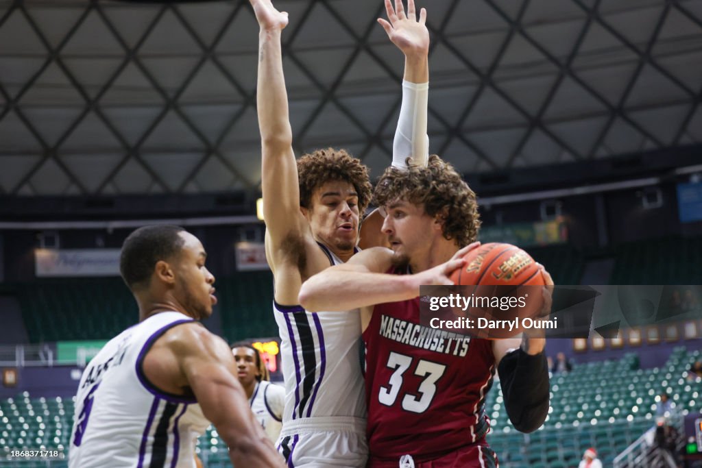 Hawaiian Airlines Diamond Head Classic - Massachusetts v Portland
