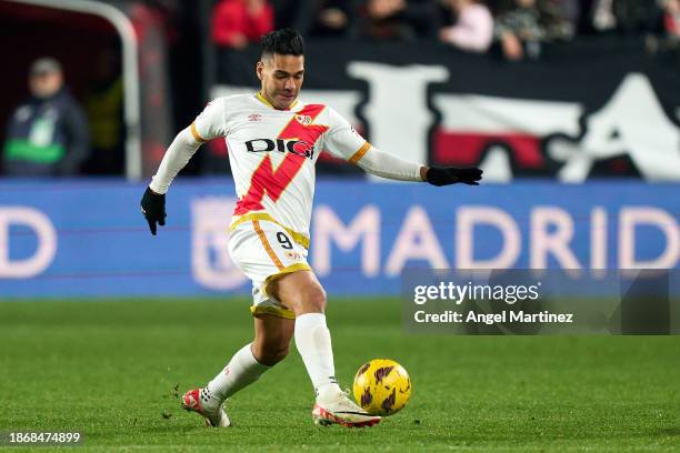 Radamel Falcao of Rayo Vallecano controls the ball during the LaLiga EA Sports match between Rayo Vallecano and Valencia CF at Estadio de Vallecas on...