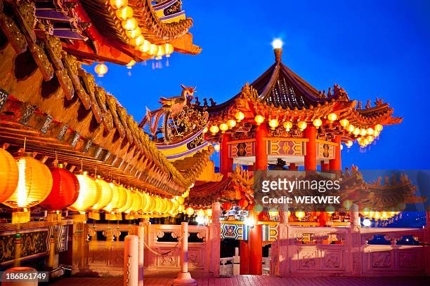 thean hou temple in kuala lumpur, malaysia over a dusk sky - kuala lumpur stock pictures, royalty-free photos & images
