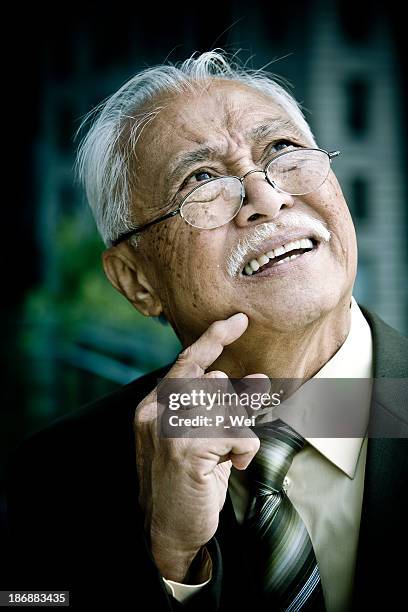 Man Forgetting 306 Man Forgetting Stock Photos, High-Res Pictures, and Images - Getty ...