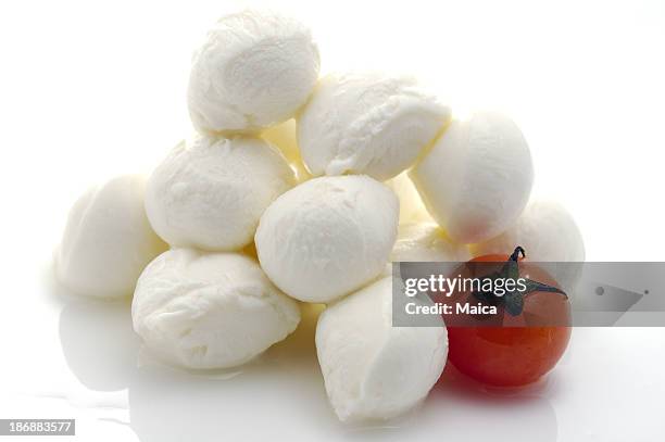 de diferencia - mozzarella fotografías e imágenes de stock