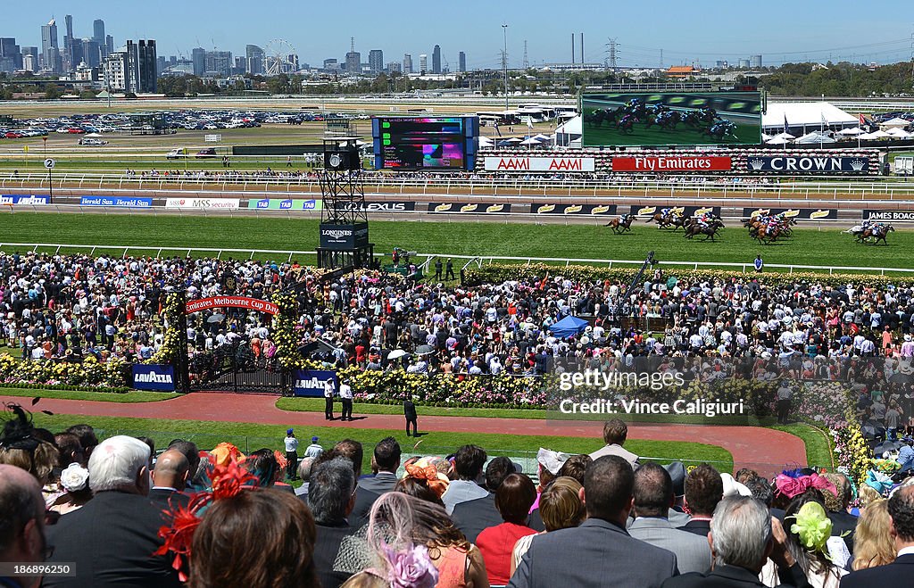 Melbourne Races Flash General crowd view of Race 4 The Lavazza Short Black during Melbourne ...