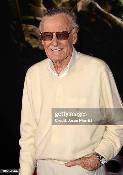 Executive producer Stan Lee arrives at the premiere of Marvel's "Thor: The Dark World" at the El Capitan Theatre on November 4, 2013 in Hollywood,...