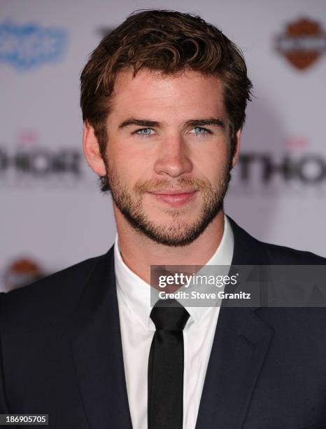 Liam Hemsworth arrives at the "Thor: The Dark World" - Los Angeles Premiere at the El Capitan Theatre on November 4, 2013 in Hollywood, California.
