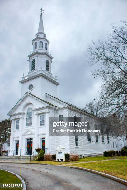 trinitarian congregational church, concord, massachusetts - concord massachusetts stock pictures, royalty-free photos & images