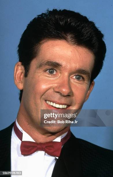 Actor Alan Thicke backstage at the Emmy Awards Show, September 20, 1987 in Pasadena, California.