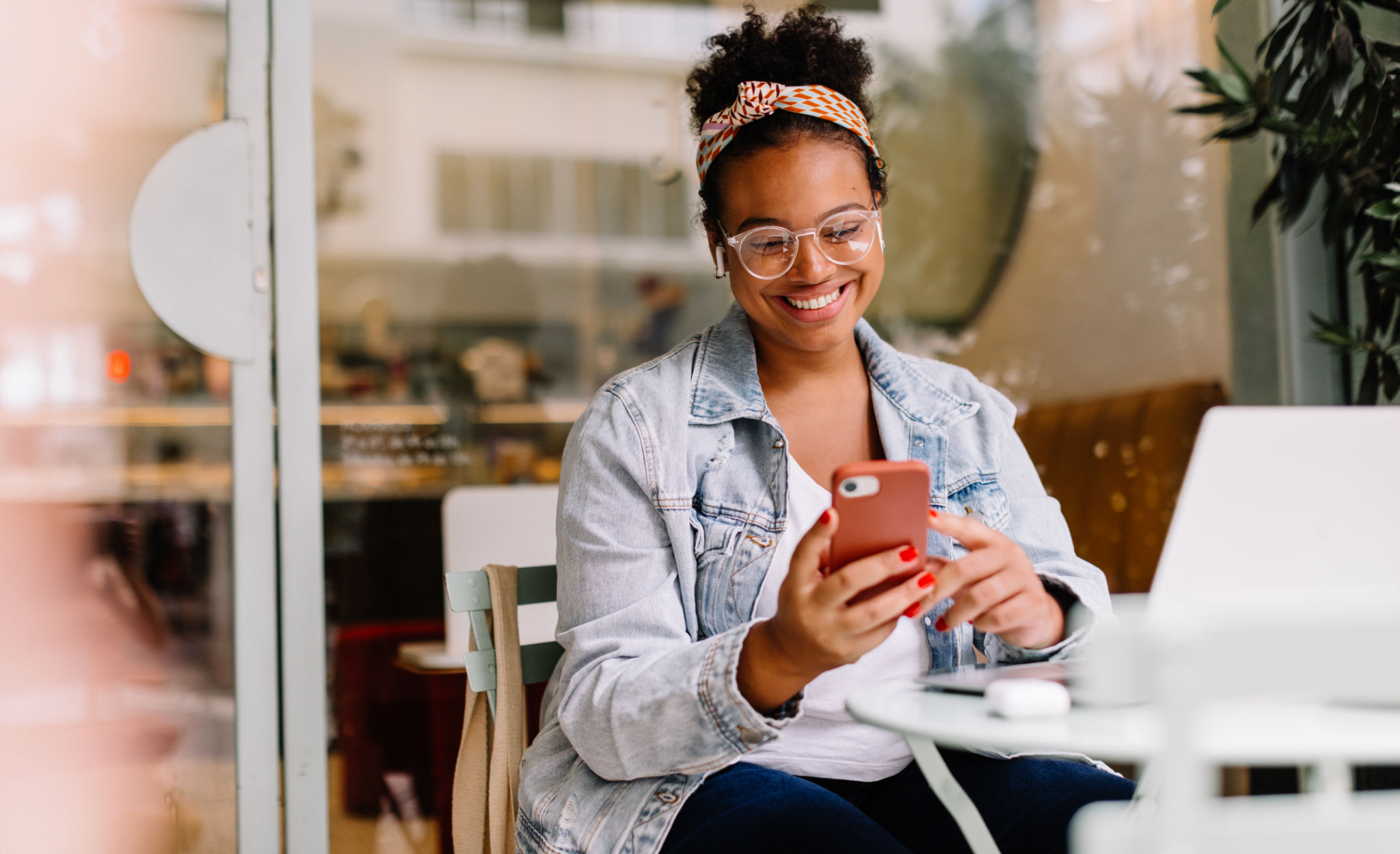 coffee shop social media