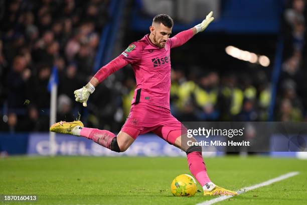 Martin Dubravka of Newcastle United in action during the Carabao Cup Quarter Final match between Chelsea and Newcastle United at Stamford Bridge on...