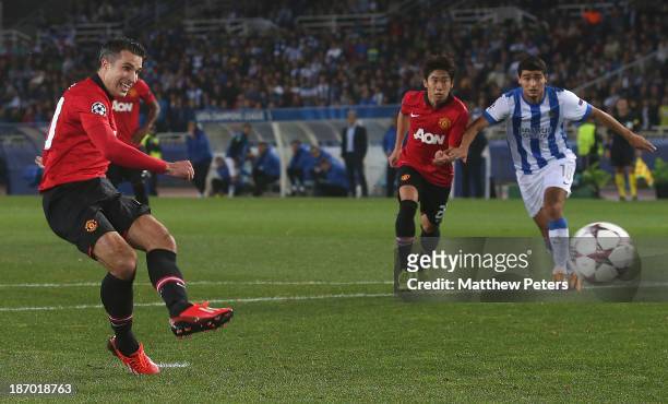 Robin van Persie of Manchester United misses a penalty during the UEFA Champions League Group A match between Real Sociedad and Manchester United at...