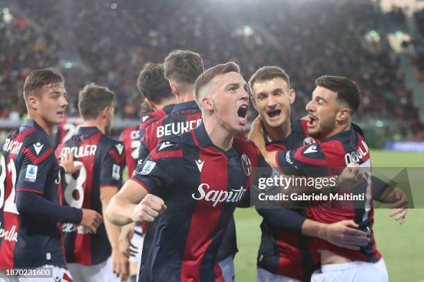 Lewis Ferguson of Bologna FC celebrates after scoring a goal during the Serie A TIM match between Bologna FC and Atalanta BC at Stadio Renato...