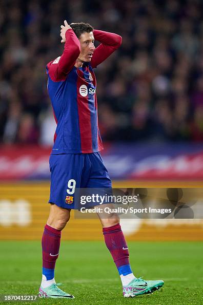Robert Lewandowski of FC Barcelona reacts during the LaLiga EA Sports