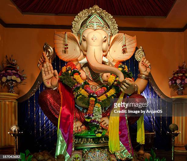 ganpati - (the elephant headed god) - hindu god 個照片及圖片檔