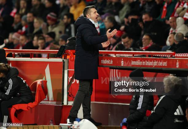 Nenad Bjelica, Head Coach of 1.FC Union Berlin, reacts during the Bundesliga match between 1. FC Union Berlin and 1. FC Köln at An der Alten...