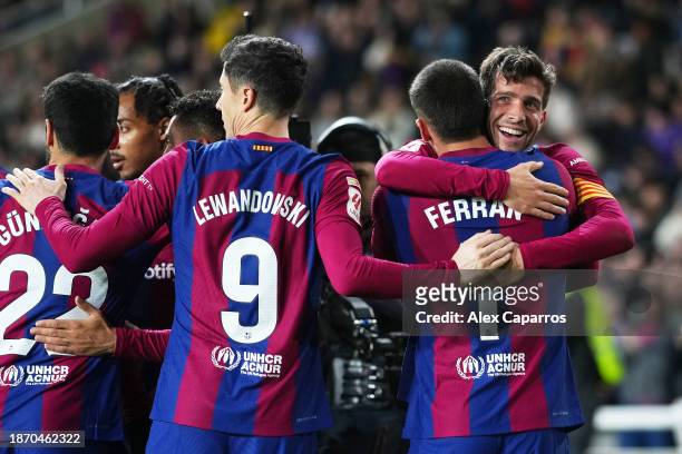 Sergi Roberto of FC Barcelona celebrates with teammates after scoring their team's second goal during the LaLiga EA Sports match between FC Barcelona...