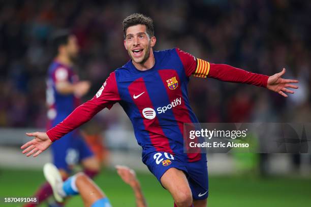 Sergi Roberto of FC Barcelona celebrates after scoring the team's third goal during the LaLiga EA Sports match between FC Barcelona and UD Almeria at...