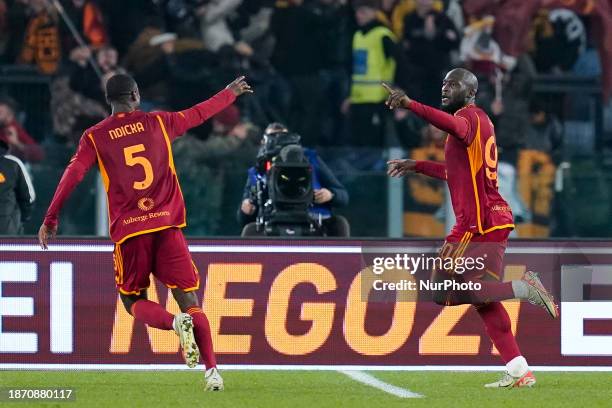 Romelu Lukaku of AS Roma celebrates after scoring second goal during the Serie A match between AS Roma and SSC Napoli at Stadio Olimpico on December...