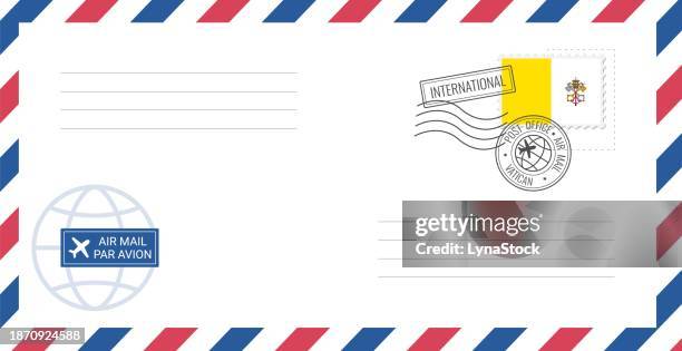 blanko-luftpostumschlag mit vatikan-briefmarke. postkarten-vektorillustration mit nationalflagge der vatikanstadt isoliert auf weißem hintergrund. - mail stock illustrations stock-grafiken, -clipart, -cartoons und -symbole