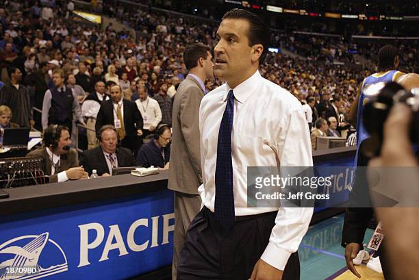Head coach Steve Lavin walks off the floor after being defeated by Oregon in the NCAA Pac-10 Conference tournament semifinals game at the Staples...