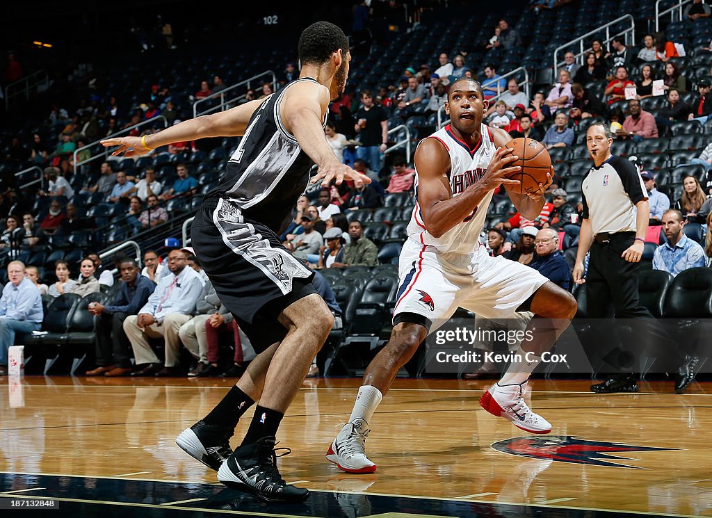 San Antonio Spurs v Atlanta Hawks