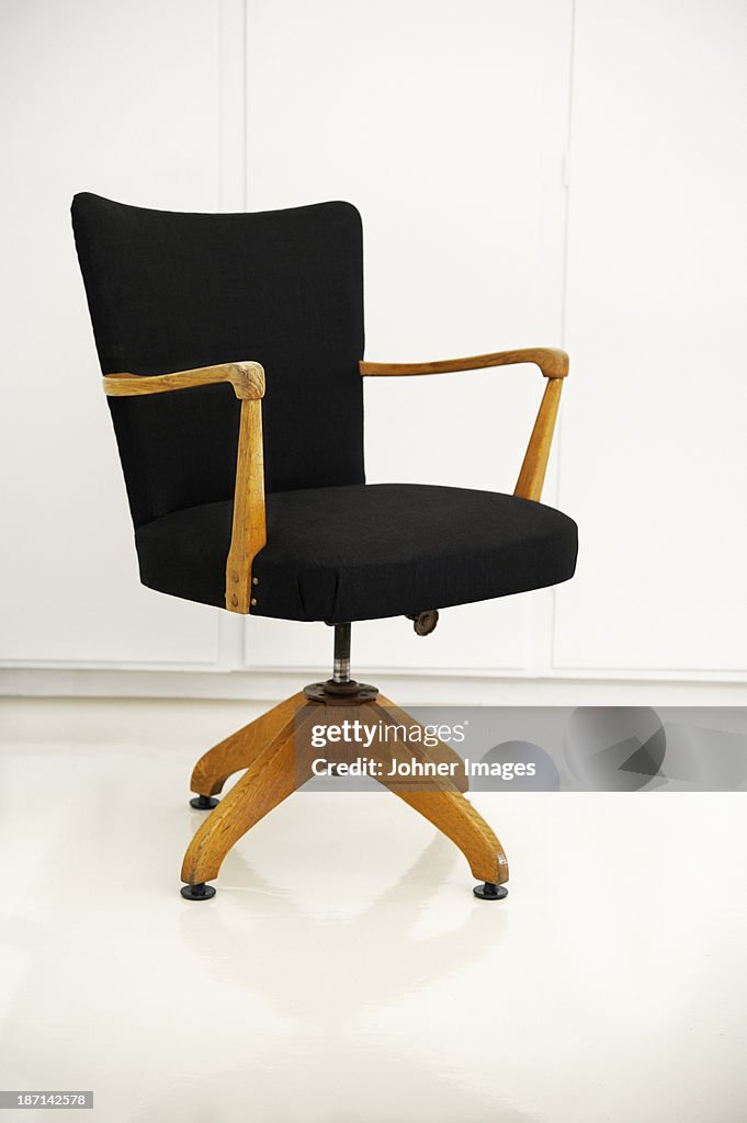 Old fashioned office chair Clearance
